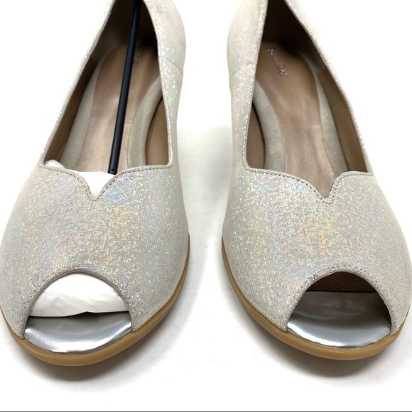 Beautifeel Reiley Disco Print Suede peep toe pumps - Picture 5 of 9